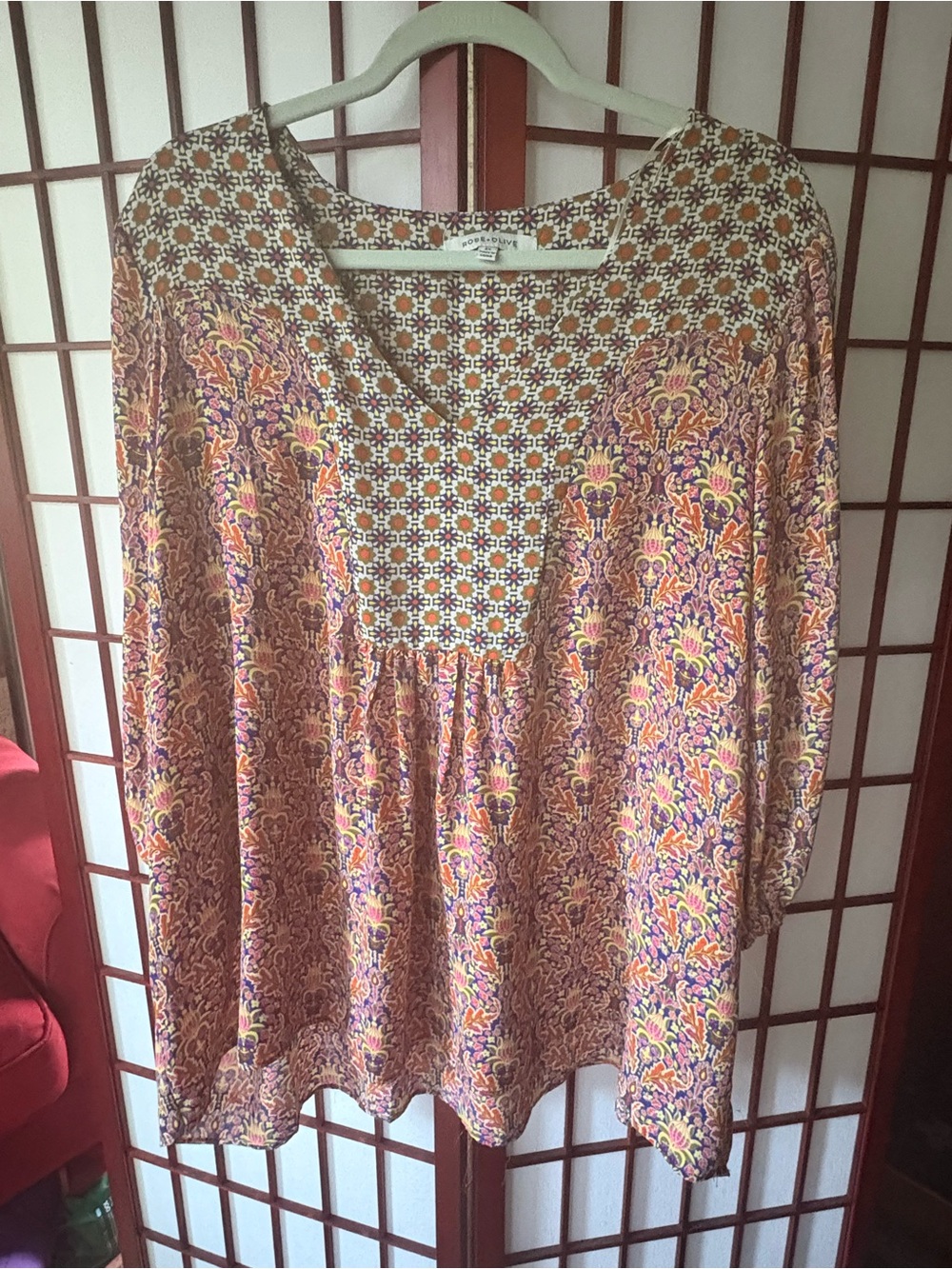 rose & olivie Bohemian Floral V-Neck Long Sleeve Top in Multicolor